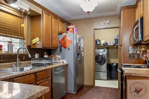 707 E 10th Hooks Tx 75561, Hooks, TX 75561 photo 9