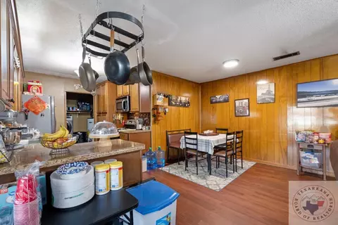 707 E 10th Hooks Tx 75561, Hooks, TX 75561 photo 8