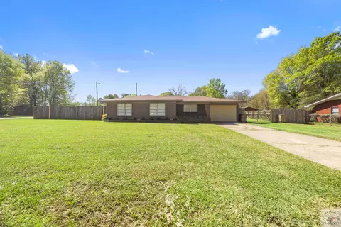 112 E Ave I, Hooks, TX 75561 photo 1