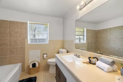 112 E Ave I, Hooks, TX 75561 photo 14
