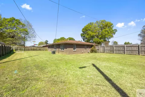 112 E Ave I, Hooks, TX 75561 photo 22