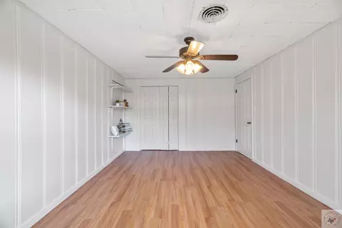 112 E Ave I, Hooks, TX 75561 photo 13