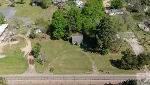 1701 E Avenue A Hooks Tx 75561, Hooks, TX 75561 photo 2