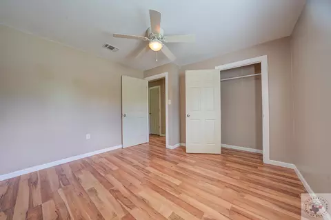1701 E Avenue A Hooks Tx 75561, Hooks, TX 75561 photo 14