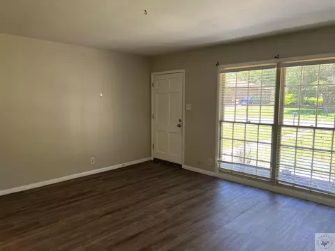 1304 E 30th Texarkana Ar 71854, Texarkana, AR 71854 photo 2