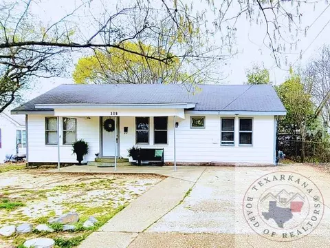 309 E 37th St, Texarkana, AR 71854 photo 1