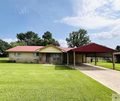 37 Duke Ln Hooks Tx 75561, Hooks, TX 75561 photo 1