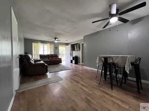 37 Duke Ln Hooks Tx 75561, Hooks, TX 75561 photo 3