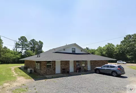 Exterior - 2001 E 20th Hooks Tx 75561, Hooks, TX 75561 photo 1 of 1