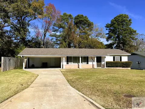 1203 E 33rd St, Texarkana, AR 71854 photo 1