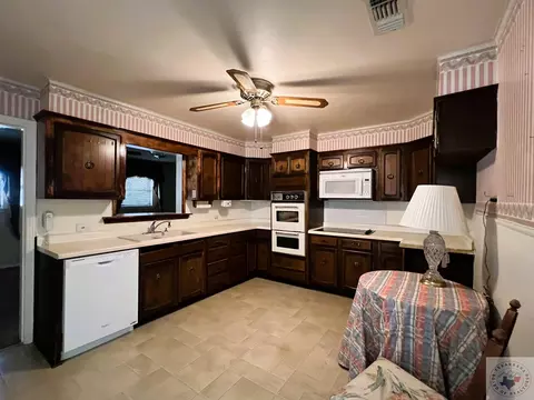 1203 E 33rd St, Texarkana, AR 71854 photo 2