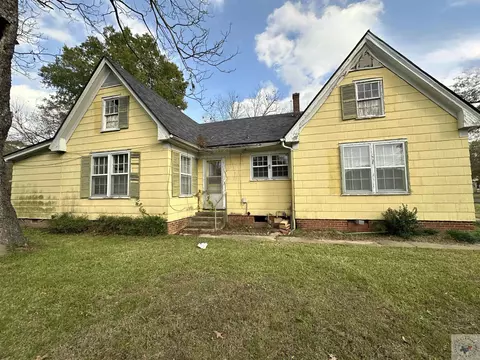 1020 E 3rd St, Hope, AR 71801 photo 3