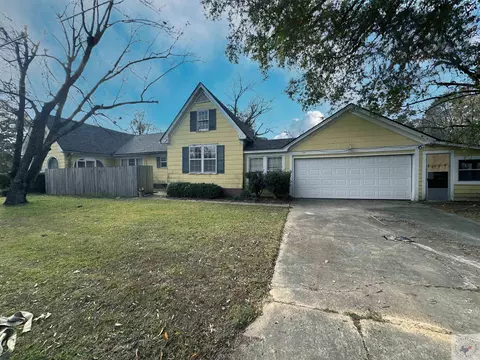 1020 E 3rd St, Hope, AR 71801 photo 2