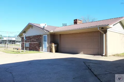 604 E Ave E, Hooks, TX 75561 photo 26