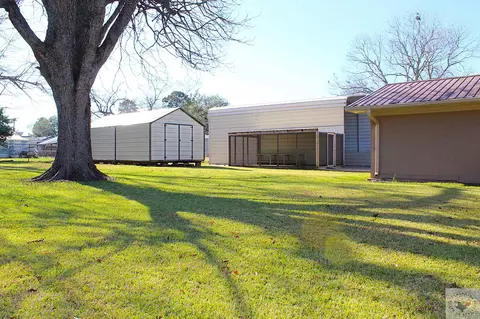 604 E Ave E, Hooks, TX 75561 photo 25