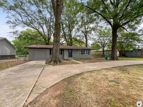 202 Main St, Hooks, TX 75561 photo 2