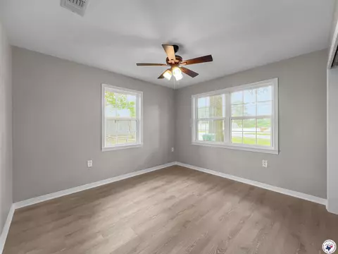 202 Main St, Hooks, TX 75561 photo 15