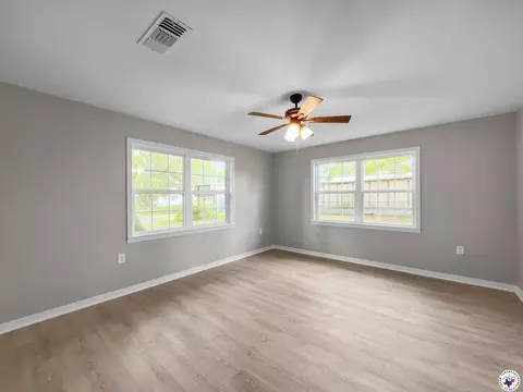 202 Main St, Hooks, TX 75561 photo 17