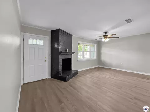 202 Main St, Hooks, TX 75561 photo 8