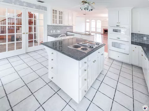 Kitchen - 2600 E Loop 281 Longview Ok 74728, Longview, TX 75605 photo 2 of 2