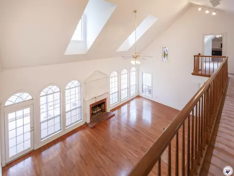 Living - 2600 E Loop 281 Longview Ok 74728, Longview, TX 75605 photo 4 of 4