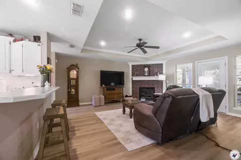 149 Weatherby Hooks Tx 75561, Hooks, TX 75561 photo 8