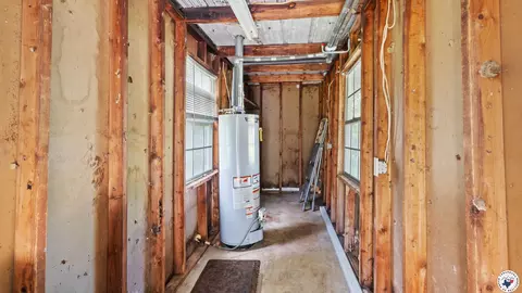 112 Grant, Hooks, TX 75561 photo 12
