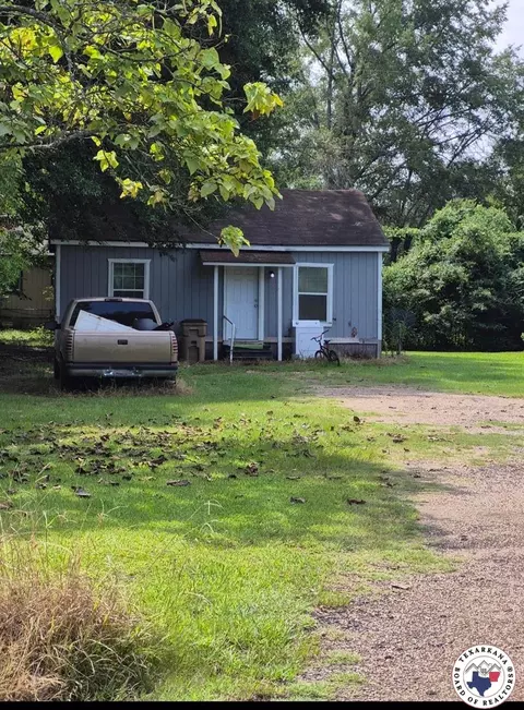 7 Meade Place Hooks Tx 75561, Hooks, TX 75561