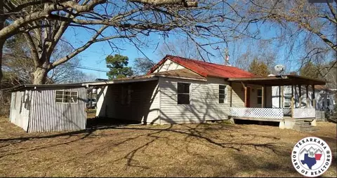 310 Roosevelt Hooks Tx 75561, Hooks, TX 75561