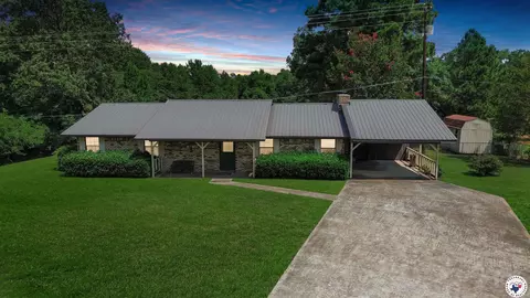 1201 Garden Rd Hooks Tx 75561, Hooks, TX 75561 photo 1