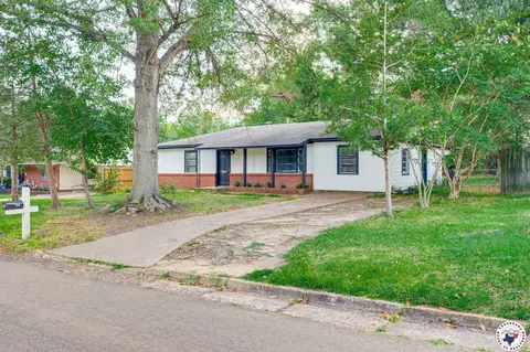 Exterior - 914 E 33rd Texarkana Ar 71854, Texarkana, AR 71854 photo 4 of 5
