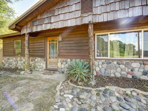 Exterior - 6 E Avenue E Hooks Tx 75561, Hooks, TX 75561 photo 10 of 10