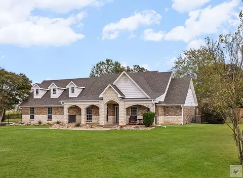2 Tyler Lane Hooks Tx 75561, Hooks, TX 75561 photo 1