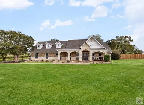 2 Tyler Lane Hooks Tx 75561, Hooks, TX 75561 photo 2