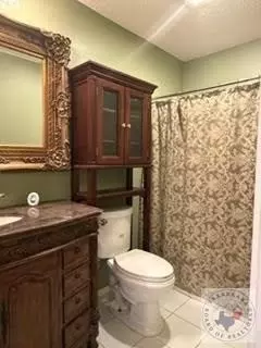 Bath - 30 Lacey Dr Hooks Tx 75561, Hooks, TX 75561 photo 3 of 3