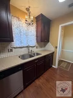 Kitchen - 30 Lacey Dr Hooks Tx 75561, Hooks, TX 75561 photo 5 of 6