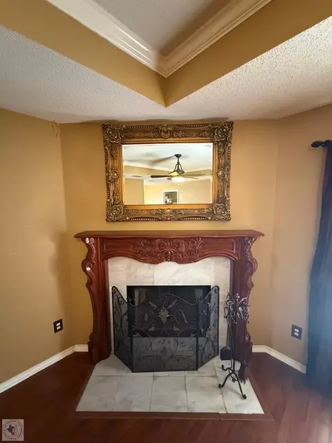 Living - 30 Lacey Dr Hooks Tx 75561, Hooks, TX 75561 photo 1 of 2