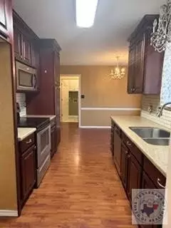 Kitchen - 30 Lacey Dr Hooks Tx 75561, Hooks, TX 75561 photo 6 of 6