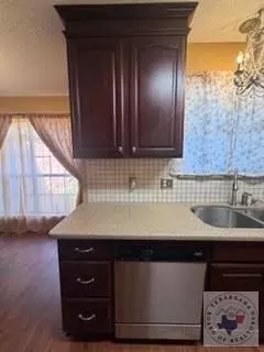 Kitchen - 30 Lacey Dr Hooks Tx 75561, Hooks, TX 75561 photo 2 of 6