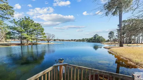 437 Beaver Lake Dr Texarkana Tx 75501, Texarkana, TX 75501