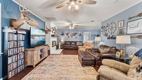 Living - 305 13th Ashdown Ar 71822, Ashdown, AR 71822 photo 2 of 3