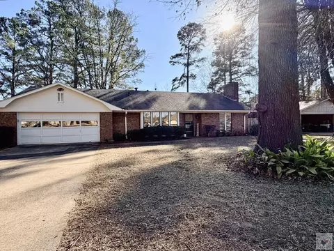 216 Edgewood Cir Wake Village Tx 75501, Wake Village, TX 75501