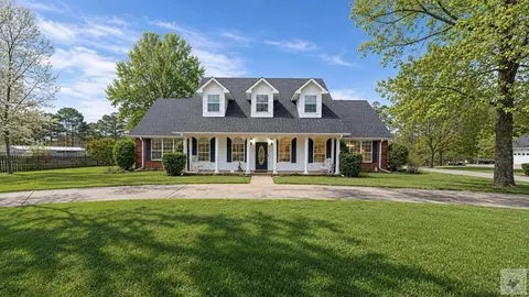135 White Oak Pl Texarkana Tx 75501, Texarkana, TX 75501