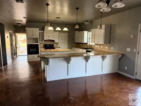 Kitchen - 5220 Ware St Texarkana Ar 71854, Texarkana, AR 71854 photo 3 of 5