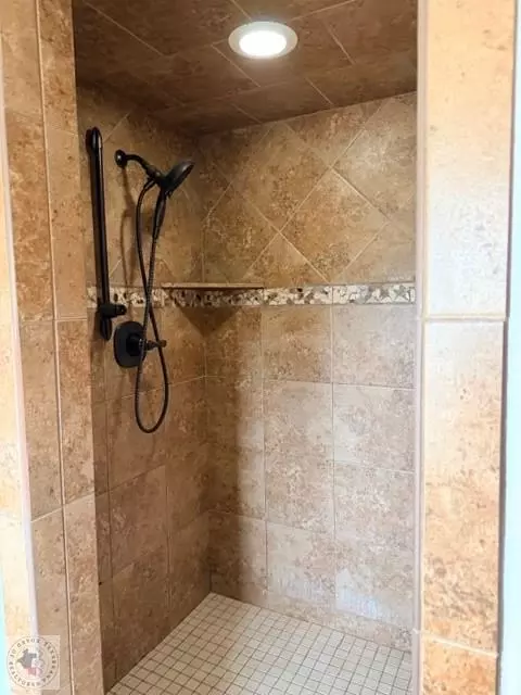 Bath - 5220 Ware St Texarkana Ar 71854, Texarkana, AR 71854 photo 5 of 6