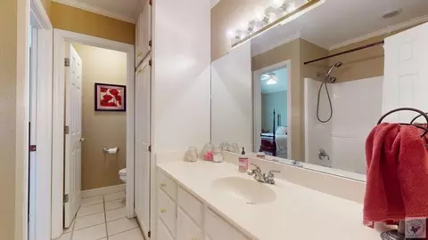 Bath - 409 Meadows Texarkana Ar 71854, Texarkana, AR 71854 photo 4 of 4