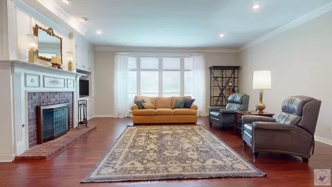 Living - 409 Meadows Texarkana Ar 71854, Texarkana, AR 71854 photo 2 of 3
