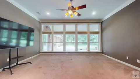 Living - 409 Meadows Texarkana Ar 71854, Texarkana, AR 71854 photo 3 of 3