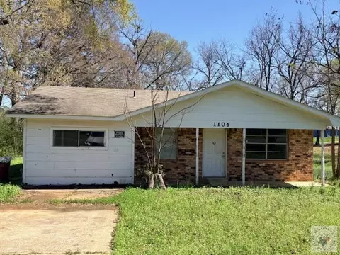 1106 2nd St Queen City Tx 75572, Queen City, TX 75572