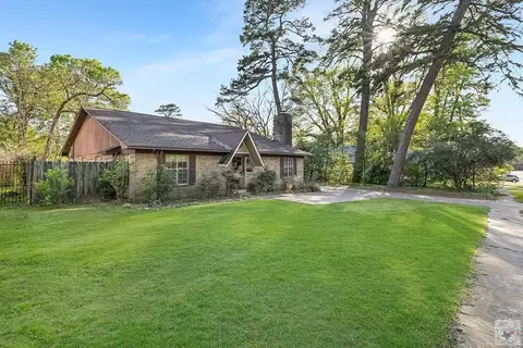 Exterior - 300 E 20th Texarkana Ar 71854, Texarkana, AR 71854 photo 4 of 11